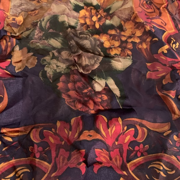 ADRIENNE VITTADINI floral scarf 100% silk - Picture 1 of 14